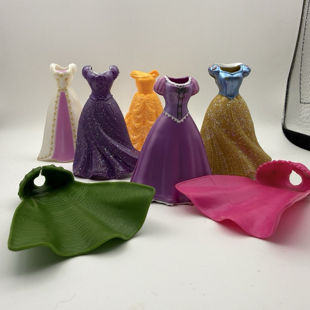Disney Princess Magiclip Rapunzle, Ariel & Belle Dresses Magic Clip Lot Of 7